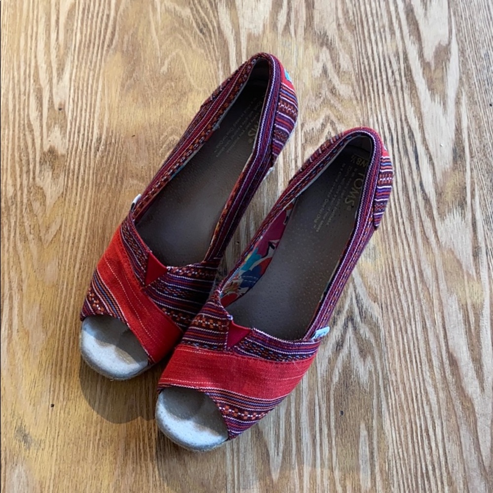 Toms Wedges